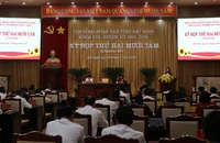 Toàn cảnh kỳ họp.