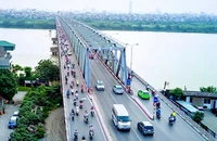 Cầu Chương Dương sẽ hạn chế nhiều phương tiện lưu thông từ sáng nay (10/9).