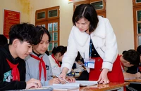 Cô giáo Nguyễn Thị Châu trong một tiết dạy môn Ngữ văn.