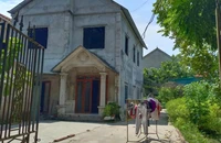 Một ngôi nhà xây dựng trên đất nông nghiệp tại tổ dân phố Kiền Sơn, thị trấn Đạo Đức, huyện Bình Xuyên (Vĩnh Phúc).