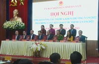 Các khối thi đua trong tỉnh ký kết thi đua năm 2023.
