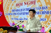 Bí thư Tỉnh ủy Sóc Trăng Lâm Văn Mẫn chỉ đạo hội nghị.