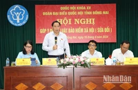Phó trưởng Đoàn đại biểu Quốc hội Đồng Nai Bùi Xuân Thống phát biểu tại hội nghị.