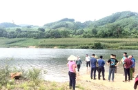 Đoạn sông Gianh, nơi xảy ra vụ đuối nước thương tâm chiều nay. (Ảnh: VĂN TRẦN)
