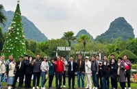 Đoàn Famtrip Hàn Quốc khảo sát các điểm đến, sản phẩm du lịch tại Vườn quốc gia Phong Nha-Kẻ Bàng.