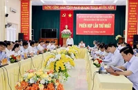Quang cảnh phiên họp lần thứ nhất Ban Chỉ đạo hợp nhất, sáp nhập đơn vị hành chính tỉnh Quảng Bình và tỉnh Quảng Trị.