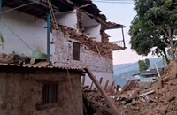 Một tòa nhà bị hư hại trong trận động đất ở Jajarkot, Nepal, ngày 4/11/2023. (Ảnh: Văn phòng Thủ tướng Nepal/Reuters)