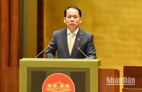 Chủ nhiệm Ủy ban Pháp luật của Quốc hội Hoàng Thanh Tùng trình bày tờ trình. (Ảnh: THỦY NGUYÊN)