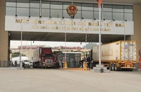 Hoạt động xuất nhập hàng hóa tại Cửa khẩu quốc tế đường bộ số 2 Kim Thành (Lào Cai). (Ảnh: THÀNH TÂM)