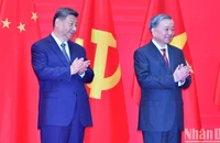 Tổng Bí thư Tô Lâm và Tổng Bí thư, Chủ tịch Trung Quốc Tập Cận Bình tại Gặp gỡ hữu nghị nhân dân Việt Nam-Trung Quốc. (Ảnh: ĐĂNG KHOA)