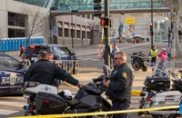 Cảnh sát làm việc tại hiện trường 1 vụ xả súng ở Kansas City, Missouri, Mỹ. (Ảnh minh họa: Xinhua)