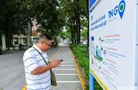 Người dân Thủ đô mong chờ dự án xe đạp công cộng sớm đi vào hoạt động. (Ảnh: Thành Đạt)
