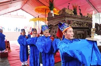 Cần bảo đảm tính trang nghiêm của lễ hội. Ảnh: KHIẾU MINH