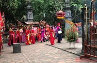 Lễ hội tại đền vua Lê, Hoa Lư, Ninh Bình.