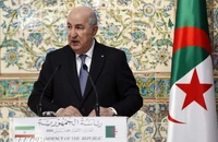 Tổng thống Algeria Abdelmadjid Tebboune phát biểu trong cuộc họp báo ở Algiers ngày 3/3/2024. (Ảnh: THX/TTXVN)