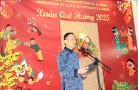 Đại sứ Trần Quốc Khánh phát biểu khai mạc sự kiện.