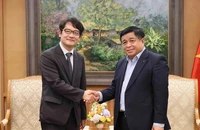 Phó Thủ tướng Nguyễn Chí Dũng tiếp Tổng Giám đốc Công ty TNHH LG Display Việt Nam Choi In Kwan. (Ảnh: AN ĐĂNG/TTXVN)