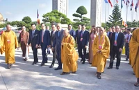 Các đồng chí lãnh đạo Đảng, Nhà nước và các đại biểu dự lễ bế mạc Đại lễ Phật đản Vesak Liên hợp quốc 2025.