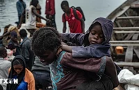 Người tị nạn gần thành phố Goma, tỉnh Bắc Kivu, CHDC Congo. (Ảnh: THX/TTXVN)