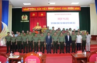 Các đại biểu tham dự hội nghị.
