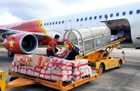 Từ nay đến ngày 20/9, hãng Vietjet thực hiện miễn cước vận chuyển với hàng cứu trợ của các tổ chức, cá nhân trong và ngoài nước đến đồng bào vùng bão lũ.