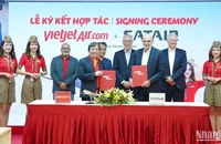 Hãng hàng không Vietjet và Công ty Satair (thuộc Tập đoàn Airbus) ký thỏa thuận dài hạn về sử dụng dịch vụ vật tư tích hợp (IMS), cung ứng vật tư toàn diện cho toàn bộ đội bay Airbus A320 và A330 của Vietjet.