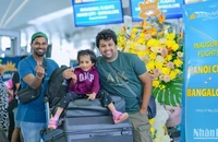Hành khách vui mừng được bay trên chuyến bay thẳng kết nối Hà Nội với Bengaluru.