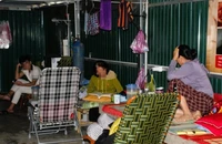 Nhiều người lưu trú tại nhà ông Quang để được chữa bệnh bằng cách nhịn ăn và uống nước i-on kiềm. Ảnh: quynhluu.nghean.gov.vn