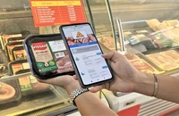 Người tiêu dùng có thể sử dụng ứng dụng TE-FOOD để quét mã QR trên sản phẩm.