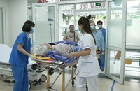 Đón tiếp bệnh nhân ở khoa Cấp cứu, Bệnh viện Hữu Nghị.