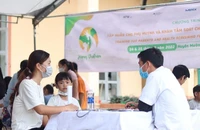 Khám tầm soát cho trẻ còi cọc, suy dinh dưỡng.