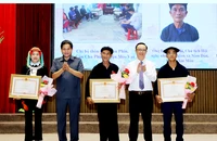 1 tập thể và 2 cá nhân nhận bằng khen của Thủ tướng Chính phủ vì có thành tích xuất sắc trong học tập và làm theo tư tưởng, đạo đức, phong cách Hồ Chí Minh.