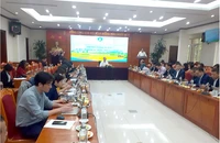 Các đại biểu tại buổi họp báo.