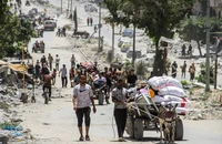Người dân Palestine sơ tán từ Jabalia, miền Bắc Dải Gaza tới thành phố Gaza ngày 24/5/2024. (Ảnh: THX/TTXVN)
