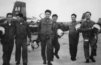 Phi đội Quyết thắng tại sân bay Thành Sơn (Phan Rang) chiều 28/4/1975 sau khi tấn công sân bay Tân Sơn Nhất. (Ảnh: Tư liệu/TTXVN)