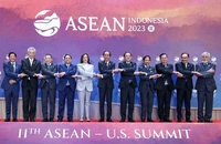 Các nhà Lãnh đạo ASEAN và Phó Tổng thống Hoa Kỳ Kamara Harris chụp ảnh lưu niệm tại Hội nghị Cấp cao ASEAN-Hoa Kỳ lần thứ 11. (Ảnh: Nhật Bắc)