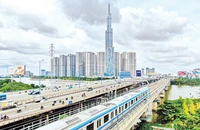 Tuyến đường sắt đô thị số 1 Bến Thành-Suối Tiên (Thành phố Hồ Chí Minh) có khoảng 200 chuyến tàu phục vụ hành khách mỗi ngày. (Ảnh THẾ ANH)