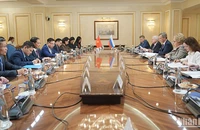 Phó Thủ tướng, Bộ trưởng Ngoại giao Bùi Thanh Sơn hội kiến Chủ tịch Hội đồng Liên bang Nga Valentina Matvienko. (Ảnh: XUÂN HƯNG)
