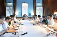 Thủ tướng Phạm Minh Chính làm việc với Ban Thường vụ Tỉnh ủy Kiên Giang và Ban Thường vụ Thành ủy Phú Quốc.