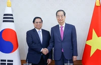 Thủ tướng Chính phủ Phạm Minh Chính và Thủ tướng Hàn Quốc Han Duck Soo.