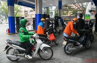 Một điểm kinh doanh xăng, dầu. (Ảnh: THÀNH ĐẠT)