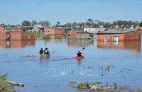 Ngập lụt do mưa bão tại Bahia Blanca, Buenos Aires, Argentina, ngày 9/3/2025. Ảnh: REUTERS/TTXVN