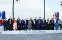 Thủ tướng Phạm Minh Chính và các nhà Lãnh đạo, Nguyên thủ chụp ảnh lưu niệm trước Phiên họp "Nỗ lực chung vì một hành tin bền vững". (Ảnh: Dương Giang/TTXVN)