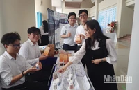 Gần 200 sản phẩm khoa học, công nghệ và đổi mới sáng tạo được Đại học Quốc gia Thành phố Hồ Chí Minh giới thiệu tại triển lãm.