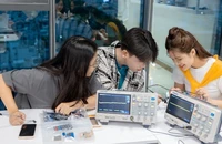 UEH AI Chatbot sẽ giúp học sinh và phụ huynh hiểu rõ về mọi thông tin tuyển sinh.