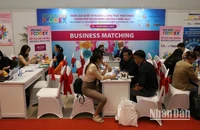 Các doanh nghiệp tìm cơ hội hợp tác, kinh doanh tại buổi kết nối.