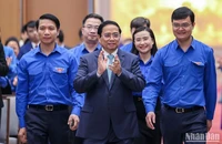 Thủ tướng Phạm Minh Chính và các đại biểu đến dự hội nghị.