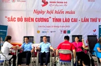 Ngày hội hiến máu nhân đạo tại thành phố Lào Cai tiếp nhận hơn 1.000 đơn vị máu để cung cấp cho các bệnh viện, phục vụ điều trị, chăm sóc sức khỏe cho các bệnh nhân. (Ảnh: TL)