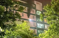 Khu vực phát hiện đám cháy tại tầng 6, Bệnh viện đa khoa khu vực Cẩm Phả, Quảng Ninh. (Ảnh: TTXVN)