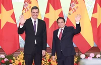Thủ tướng Phạm Minh Chính và Thủ tướng Tây Ban Nha Pedro Sanchez. (Ảnh: TRẦN HẢI)